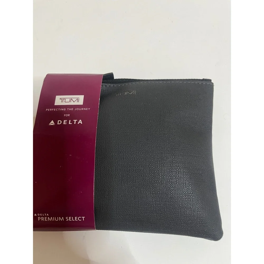 Tumi Delta Premium Select Amenity Kit Grey Travel Pouch Malin Goetz Set NEW